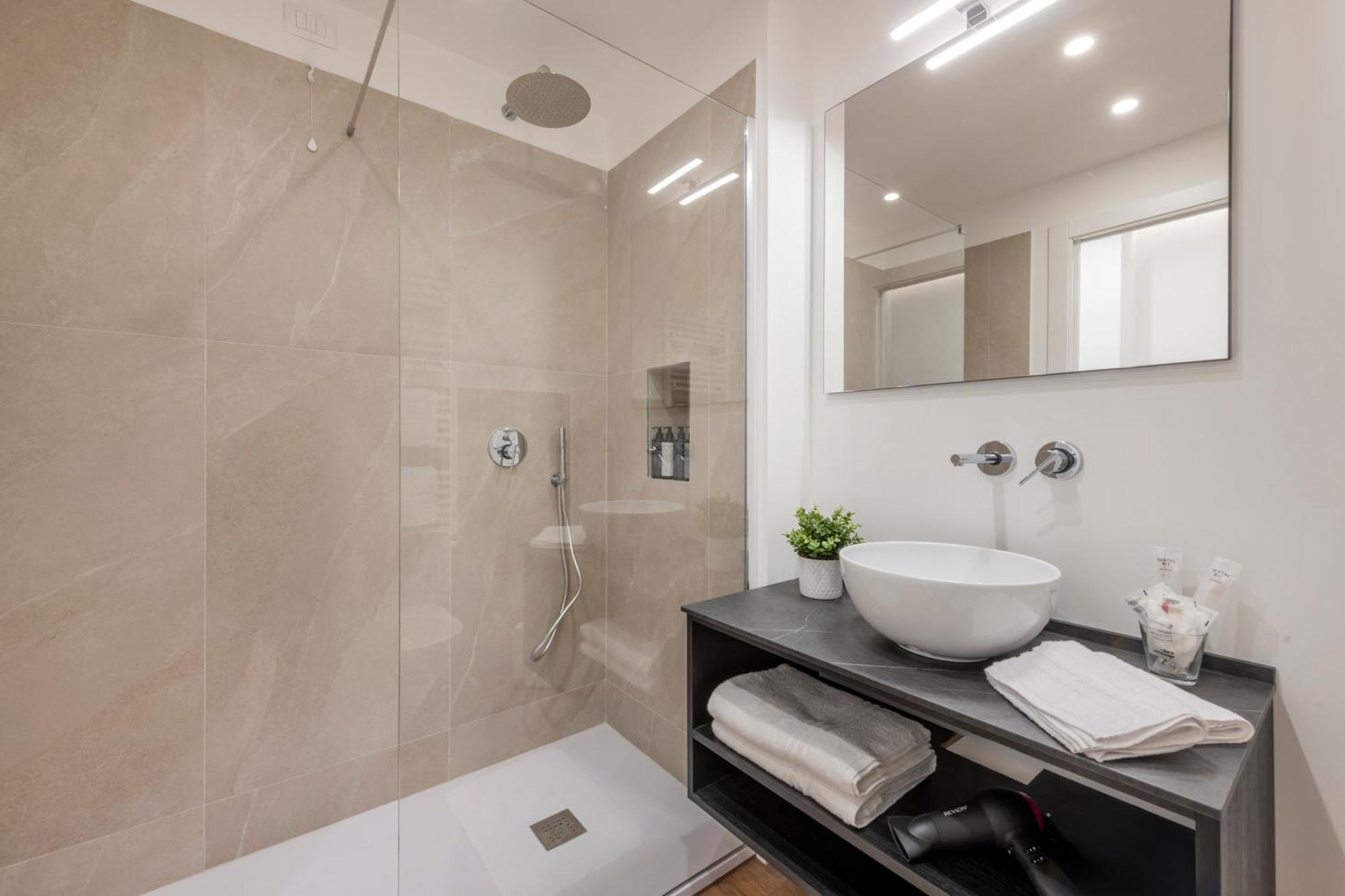 Bnbutler - Inbrera Suites - Giulianova, 1 Mailand Exterior foto